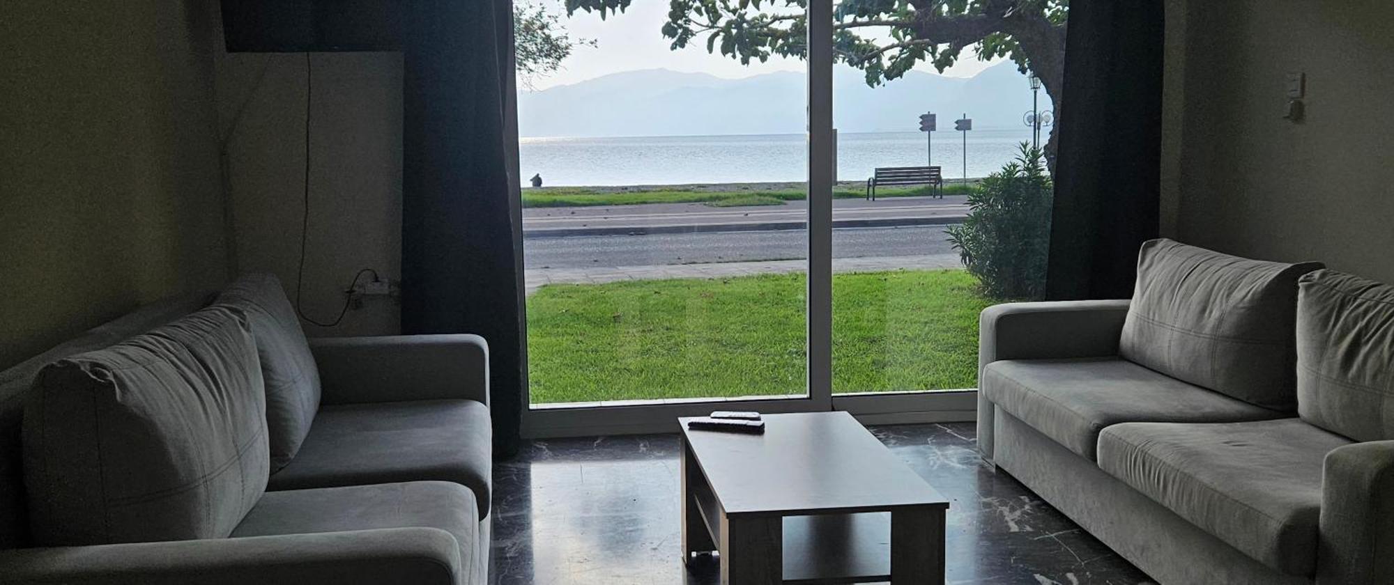 Nafpaktos Seaside Apartment Esterno foto